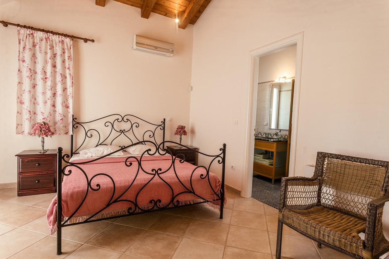 Porto Heli Villa ภายนอก รูปภาพ